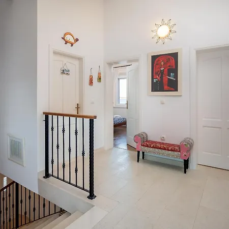 Seabreeze Villa